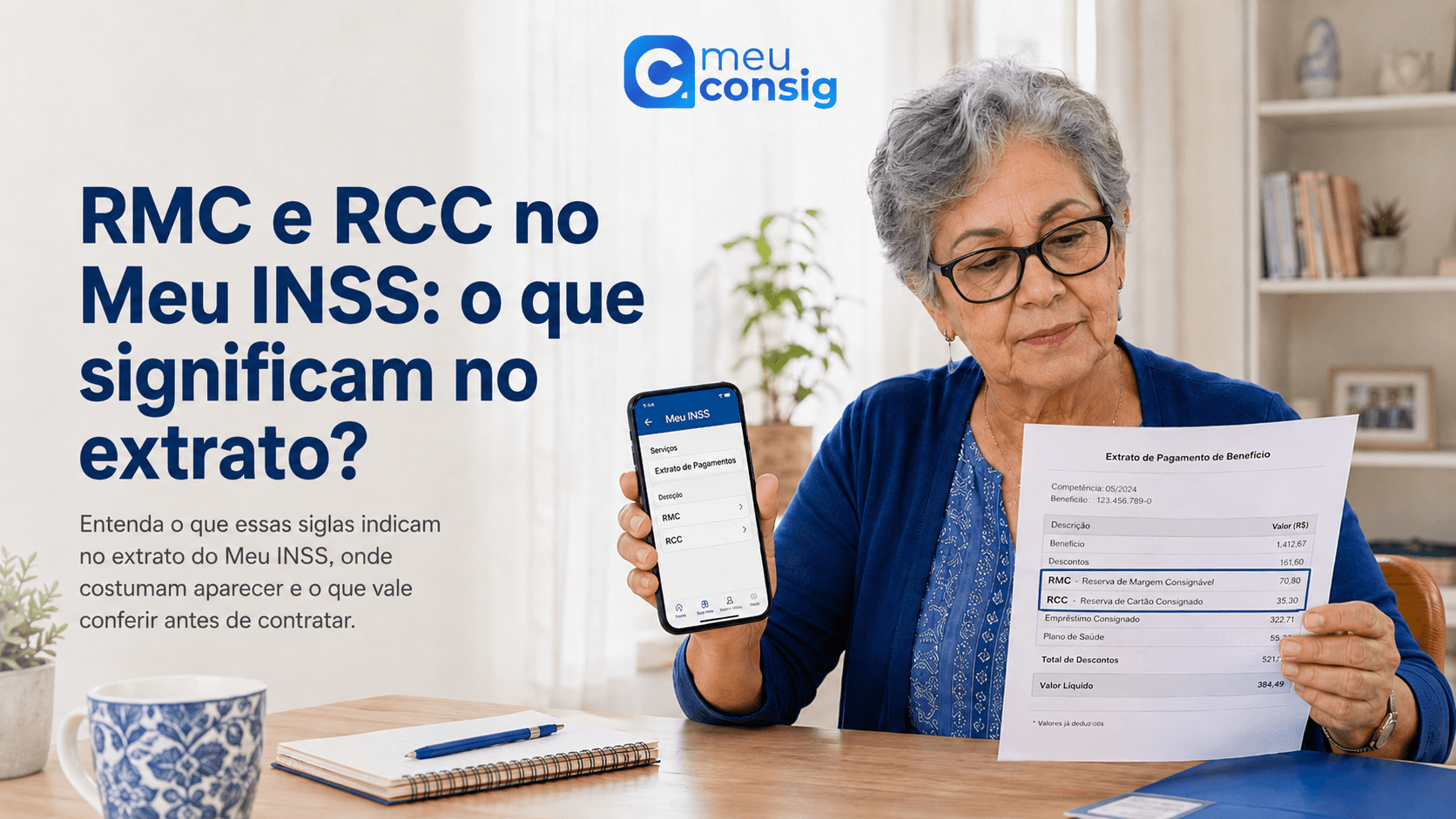 Aposentada analisando no extrato do Meu INSS as siglas RMC e RCC de cartão consignado